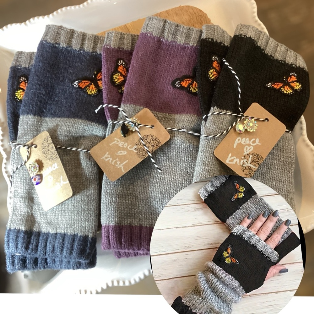 - 🍁 Knit Fingerless Butterfly  Gloves
